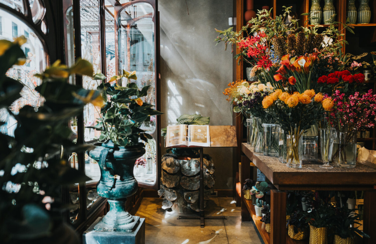 Evento internazionale con installazione floreale Daniel Ost