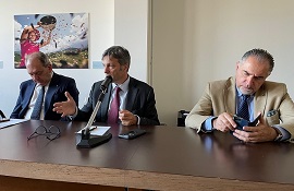 Il presidente dell’ICE, in visita a Pistoia, ha incontrato i vertici del Distretto Vivaistico
