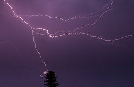 Allerta meteo in Toscana - codice giallo per i temporali